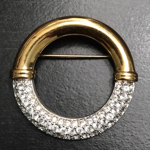 EUC Swarovski Vintage Crystal Circle Brooch - Picture 1 of 4
